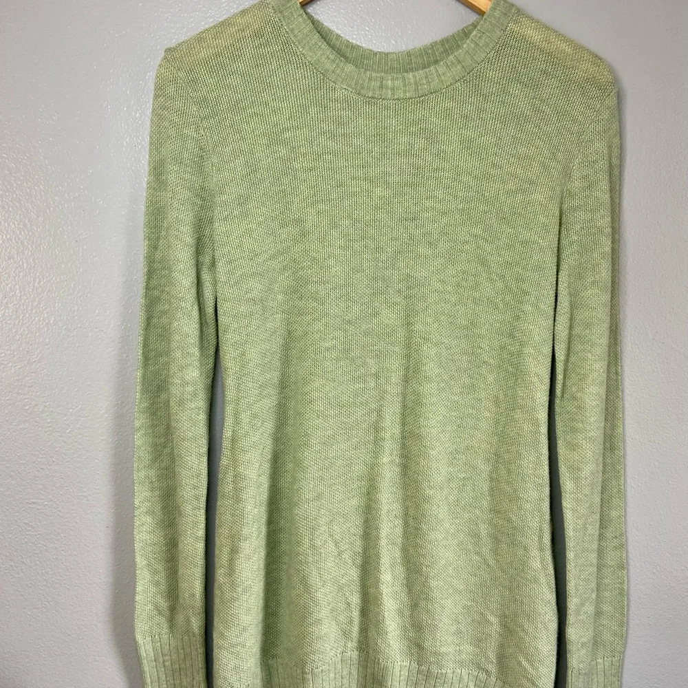 Lululemon Athletica Light Green Knit Sweater